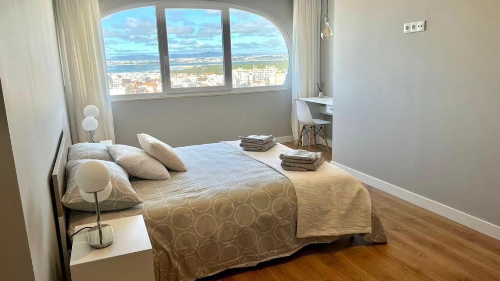 Ferienwohnung T2 Com Uma Vista Deslumbrante Sobre O Atlantico! Costa da Caparica Exterior foto