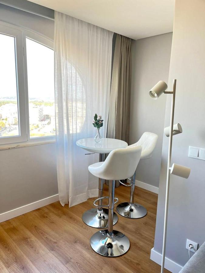 Ferienwohnung T2 Com Uma Vista Deslumbrante Sobre O Atlantico! Costa da Caparica Exterior foto